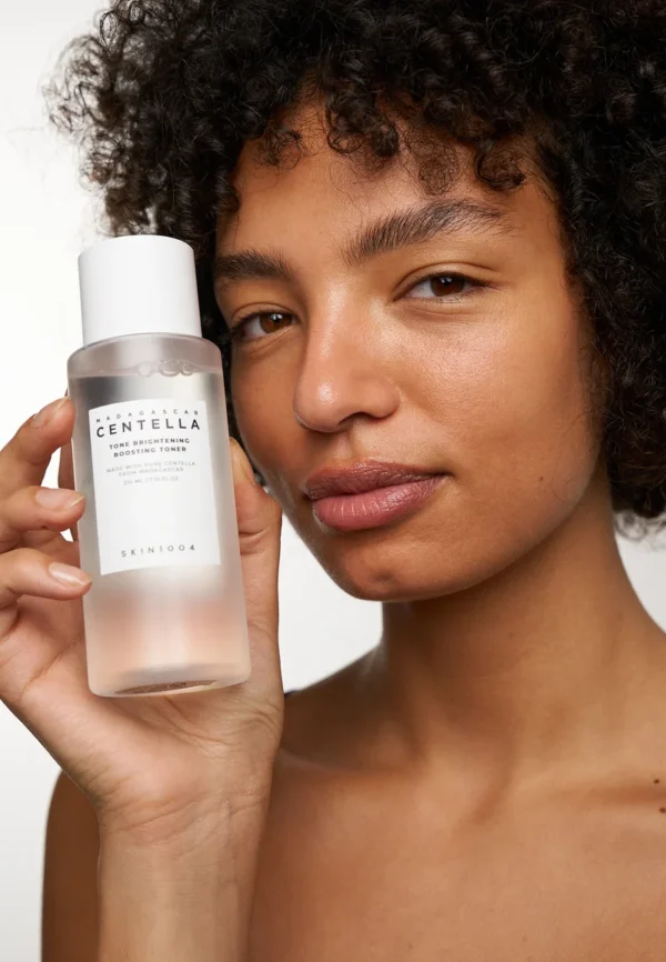 SKIN1004 Madagascar Centella Tone Brightening Boosting Toner 7.10 fl.oz - Image 3