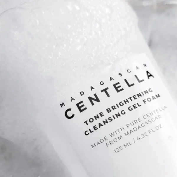 SKIN1004 Madagascar Centella Tone Brightening Cleansing Gel Foam 4.22 fl.oz, 125ml - Image 4
