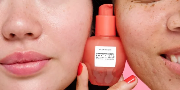 Glow Recipe Strawberry Smoothing Salicylic Acid Serum - Blemish Clarifying Skin Care, AHA BHA Exfoliant + Pore Minimizer + Plumping Hyaluronic Acid + Brightening Allantoin - Korean Face Serum, 30ml - Image 5